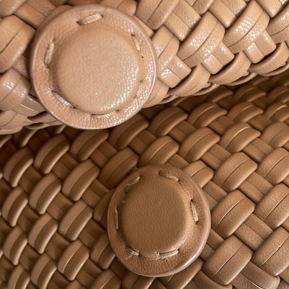 Vegan leaders woven tote with case- Tan - Picture 3 of 8